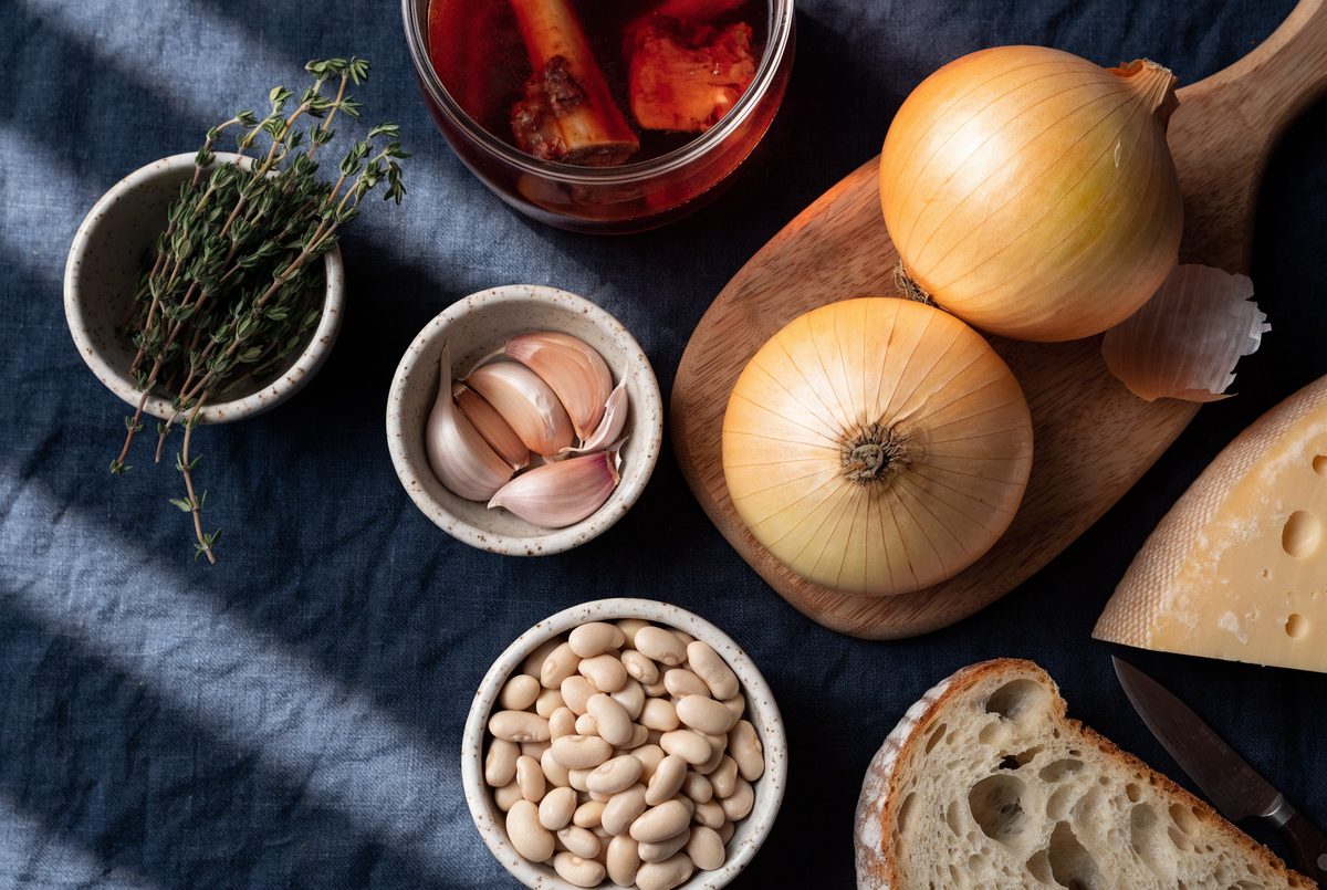 Quercetin French Onion & White Bean Soup ingredients
